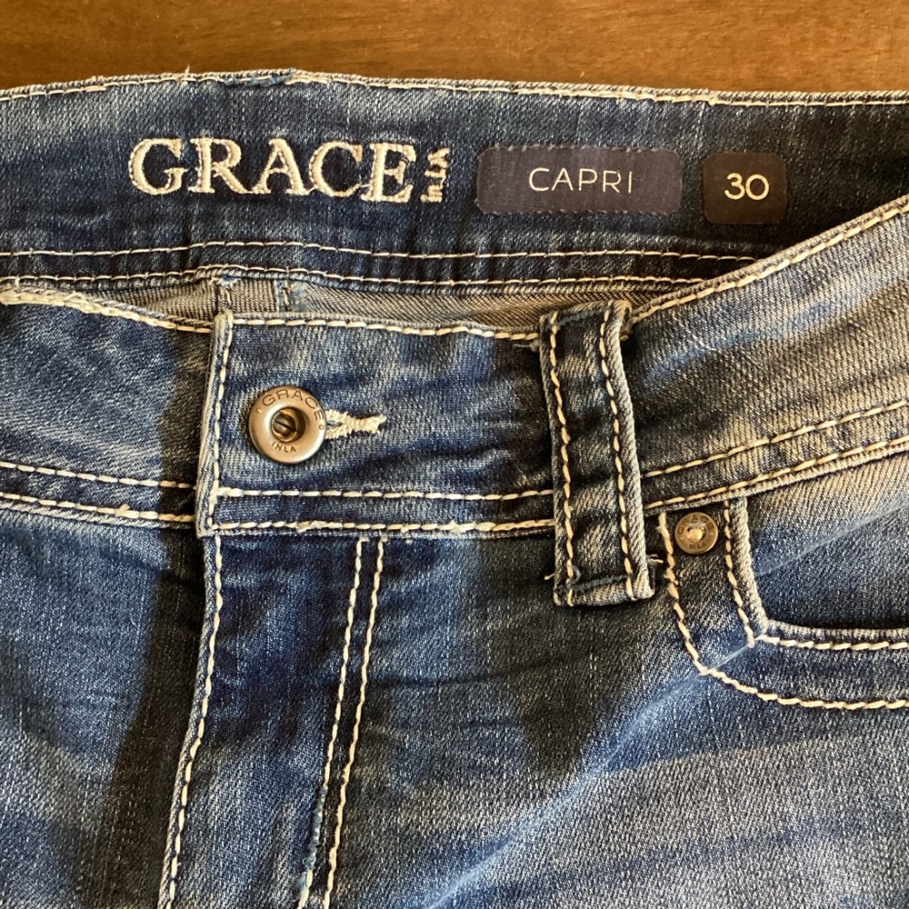 Grace in LA 30 Capri Women's Jeans Embroidered Stretch Low Rise Western - Picture 5 of 8